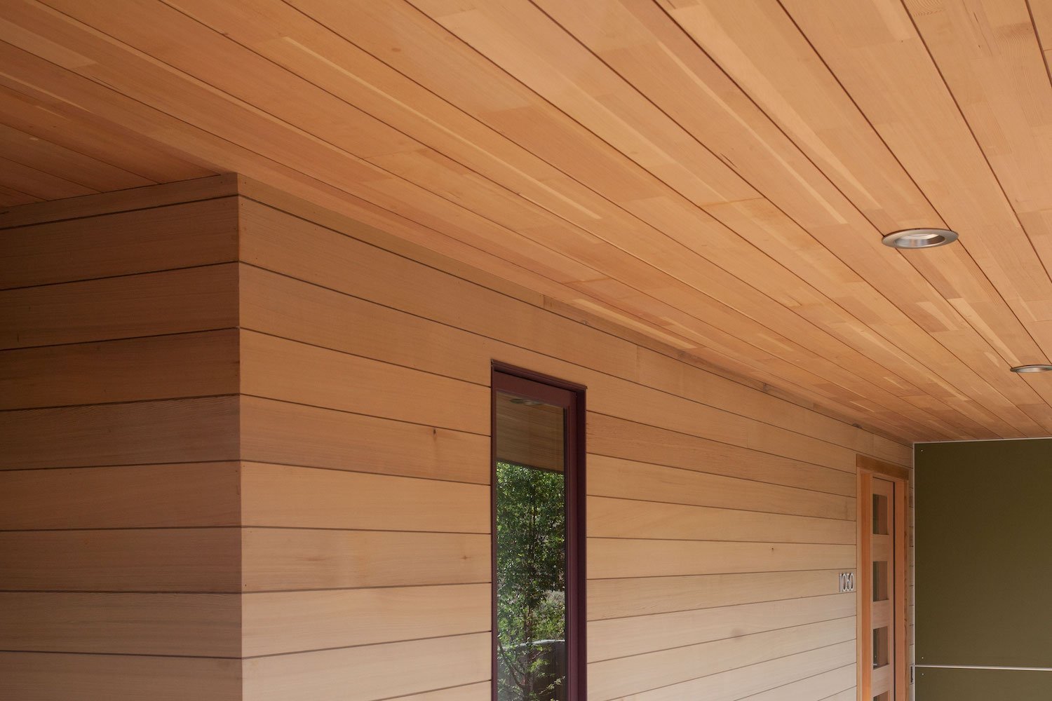 How to Choose the Right Finish for Interior and Exterior Wood